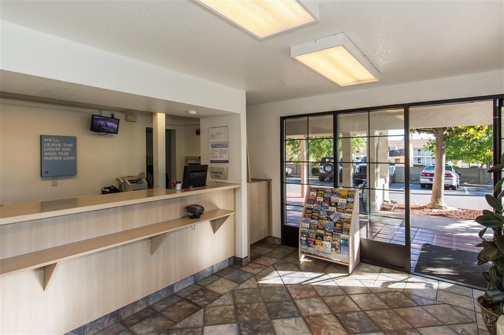 Motel 6-Redding, Ca - South Interno foto