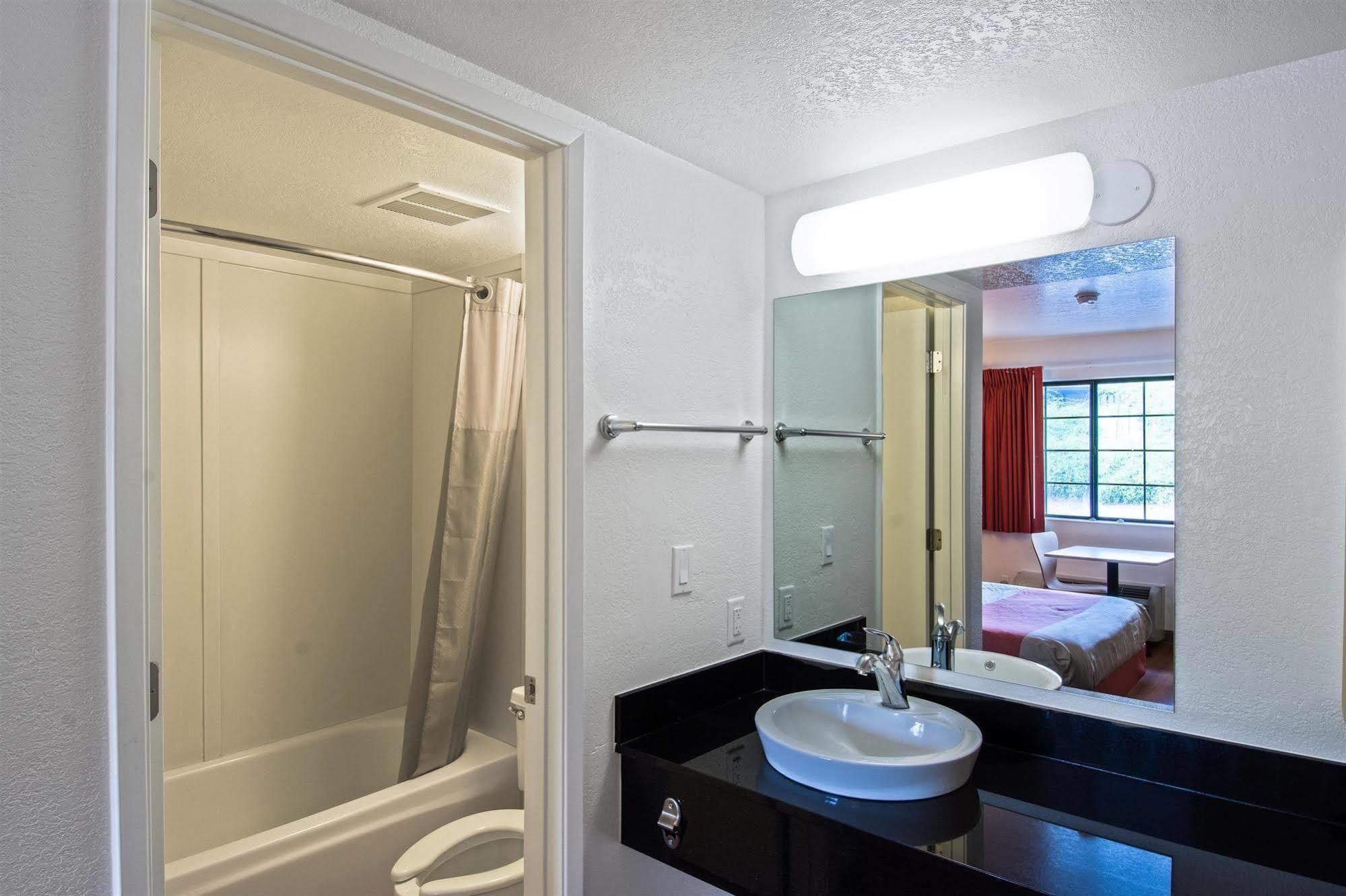 Motel 6-Redding, Ca - South Esterno foto