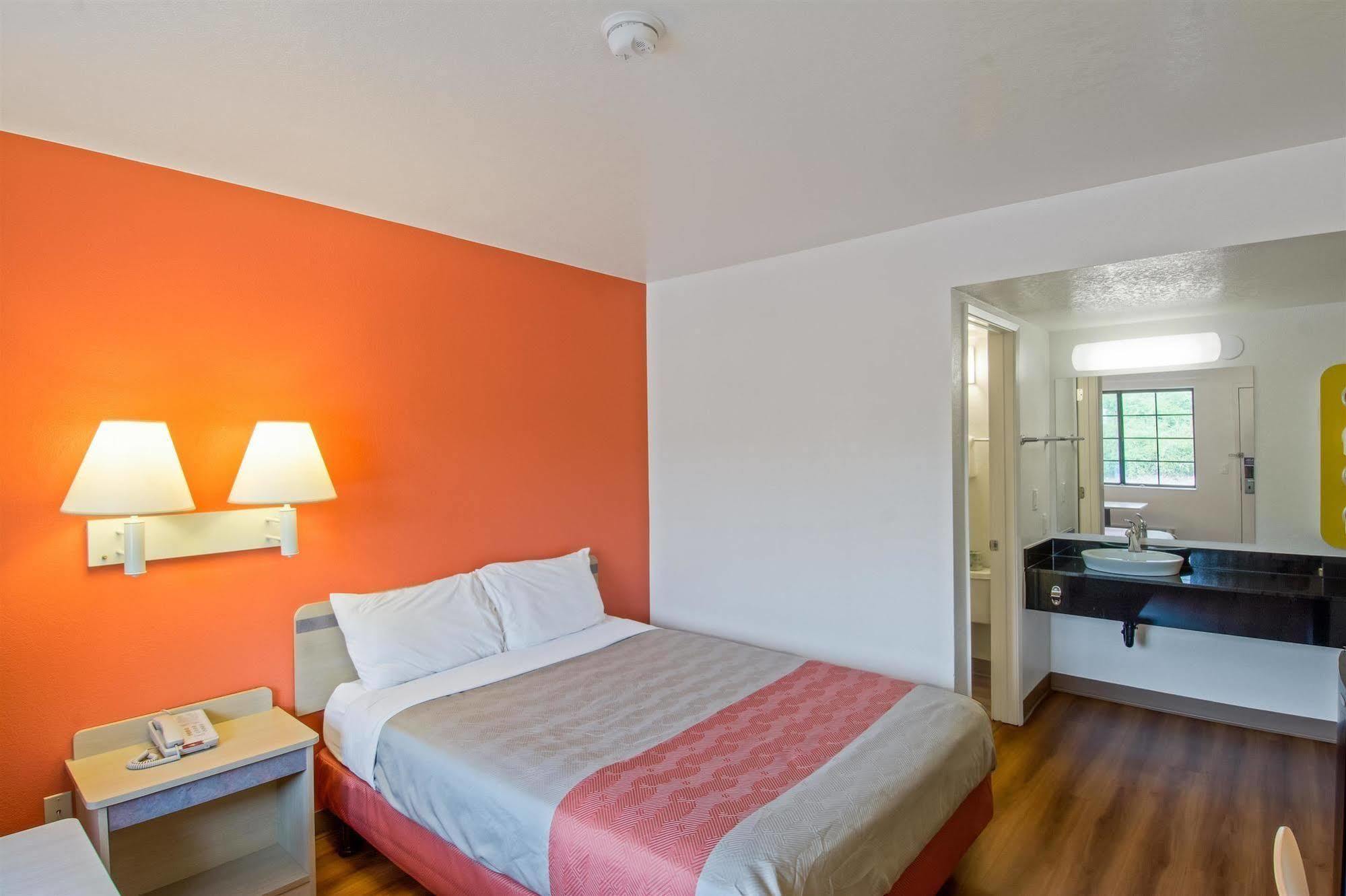 Motel 6-Redding, Ca - South Esterno foto