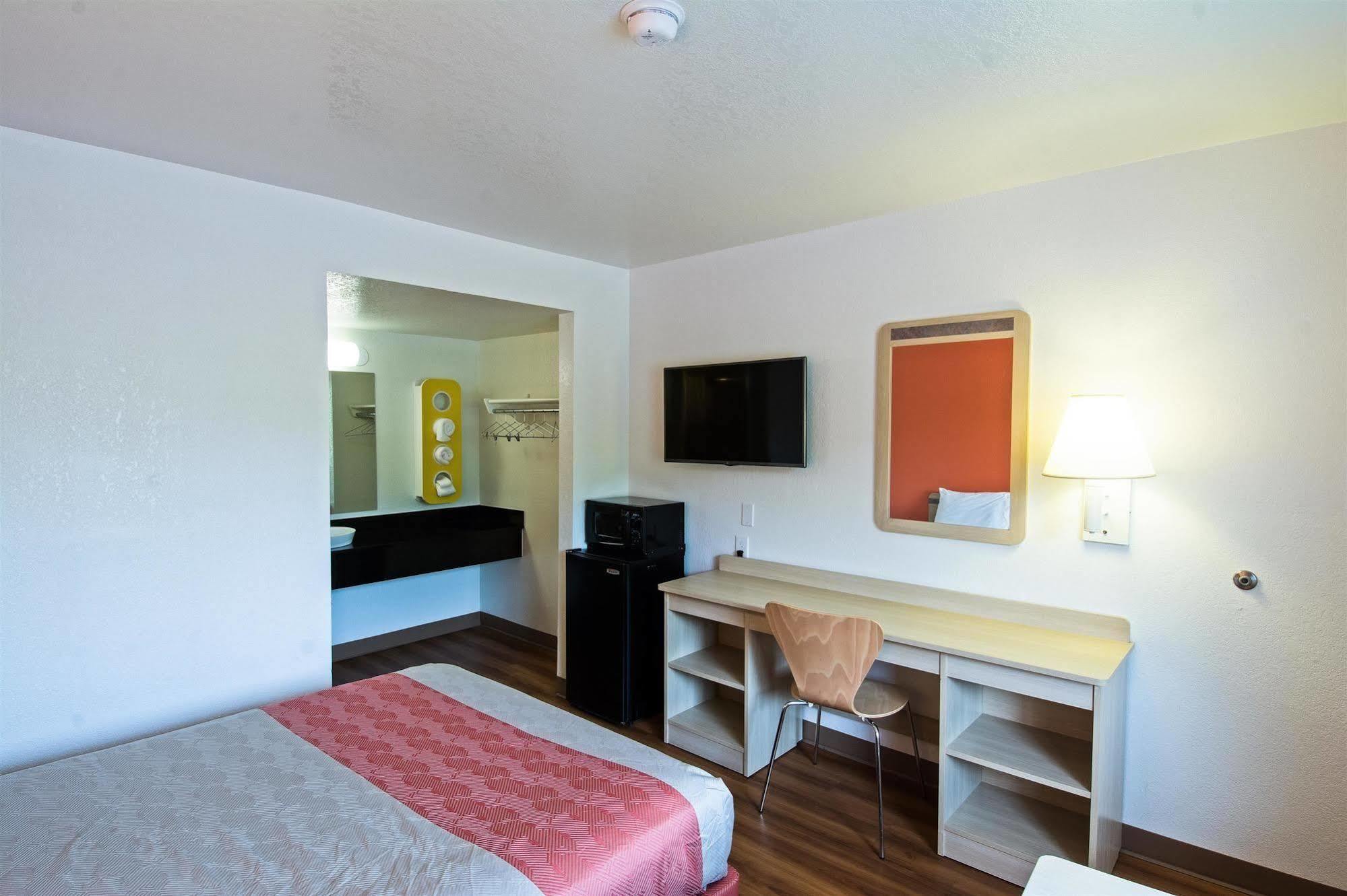 Motel 6-Redding, Ca - South Esterno foto