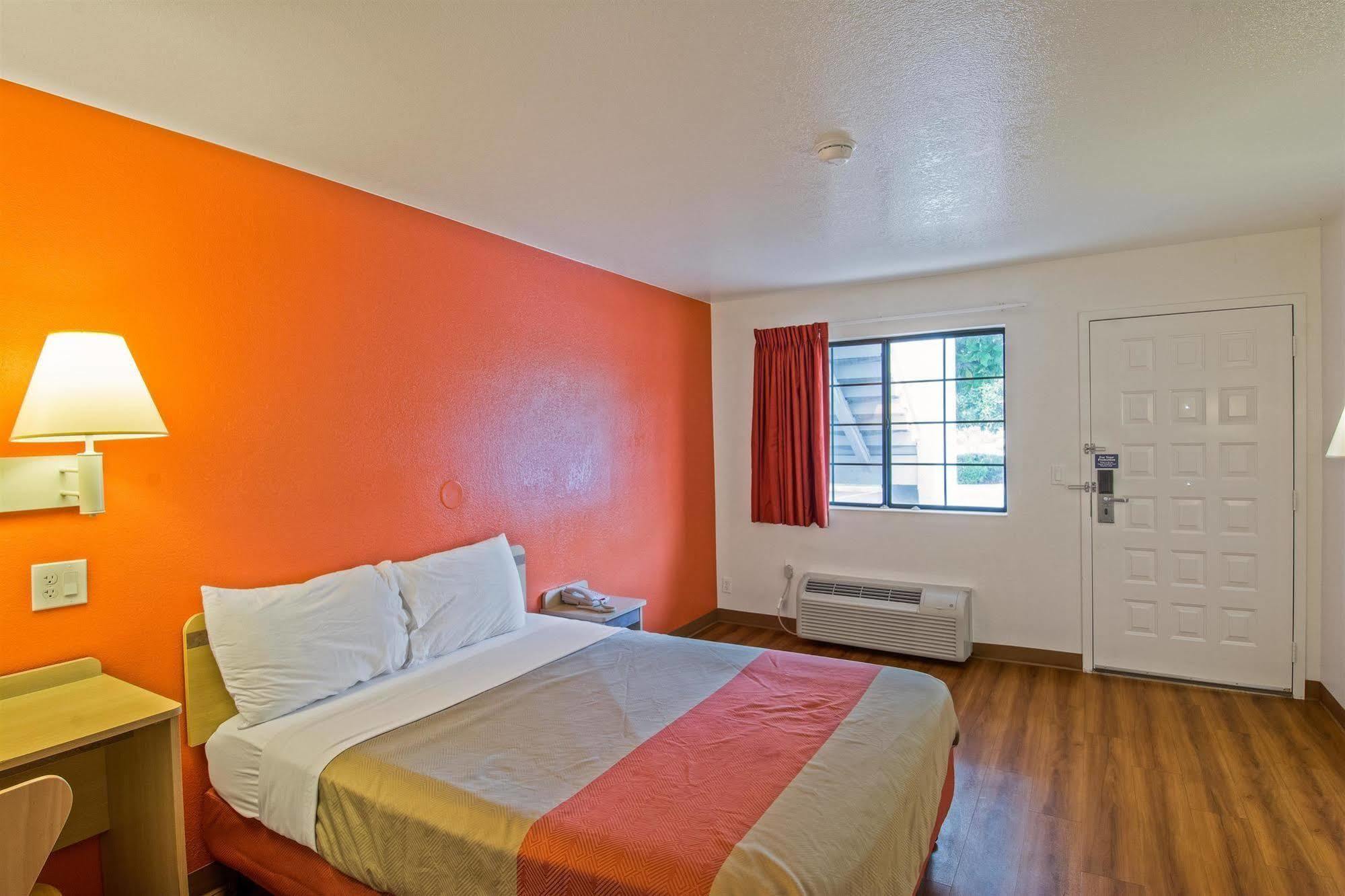 Motel 6-Redding, Ca - South Esterno foto